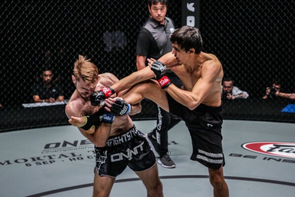 ONE: ड्रीम्स ऑफ गोल्ड की प्रमुख 6 हाइलाइट्स Russian Muay Thai specialist Alaverdi Ramazanov knocks out Ognjen Topic at ONE: DREAMS OF GOLD