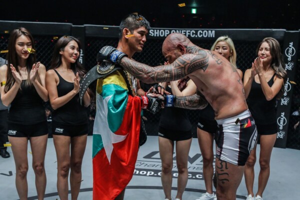 Aung La N Sang defeats Brandon Vera at ONE CENTURY DUX 0286 600x400