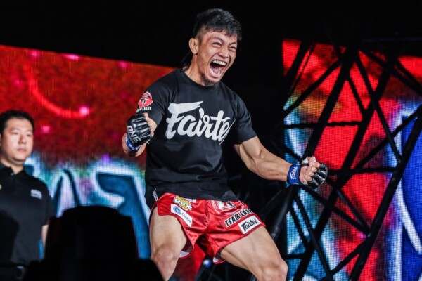 Lito Adiwang defeats Senzo Ikeda at ONE CENTURY DC DUX_0136 600x400