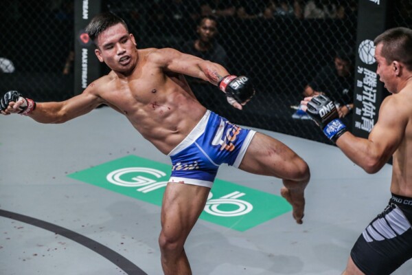 Mark Fairtex Abelardo defeats Ayideng Jumayi at ONE DAWN OF VALOR DC DUX_2418 600x400