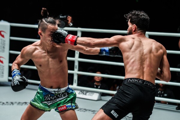 Ilias Ennahachi defeats Wang Wenfeng at ONE AGE OF DRAGONS YK 7968 600x399