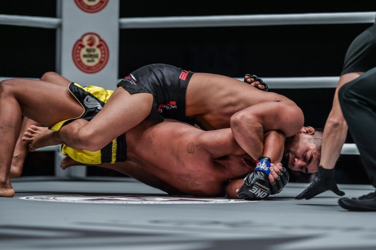 Roshan Mainam defeats Khon Sichan at ONE MASTERS OF FATE ASH_9902 768x511