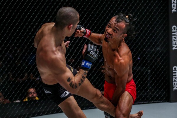 Myanmar rising star Tial Thang throws a crushing punch