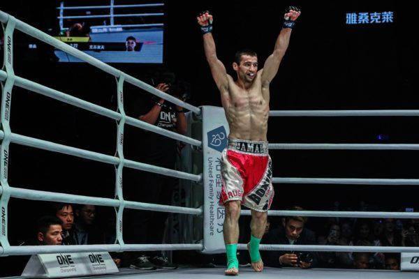 Jamal Yusupov celebrates his win against Yodsanklai at ONE AGE OF DRAGONS