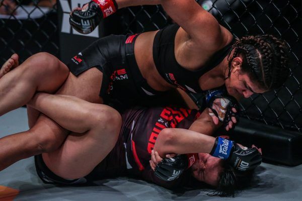 Ritu Phogat defeats Wu Chiao Chen ONE KING OF THE JUNGLE DC DUX_0478 600x400