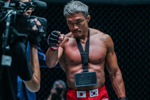Yoshihiro Akiyama celebrates his win against Sherif Mohamed at ONE KING OF THE JUNGLE