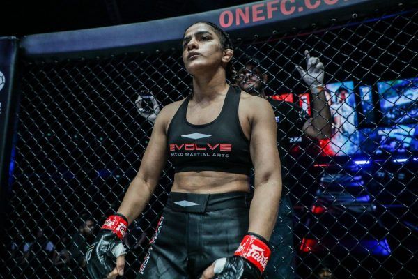 India's Ritu Phogat stands against the Circle Wall