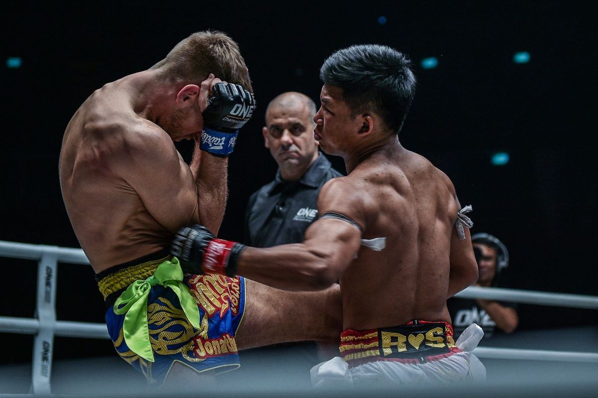 Rodtang Jitmuangnon defeats Jonathan Haggerty at ONE A NEW TOMORROW
