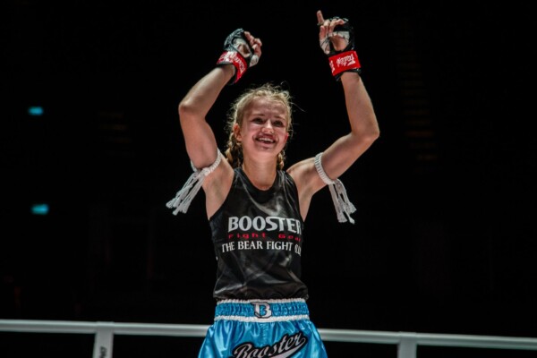 Marie Ruumet in ONE ring