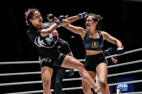 Sunisa Srisen Rika Ishige mixed martial arts 1920X1280 20 600x400