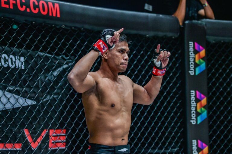 Eko Roni Saputra Murugan Silvarajoo mixed martial arts 1920X1278 6 768x511