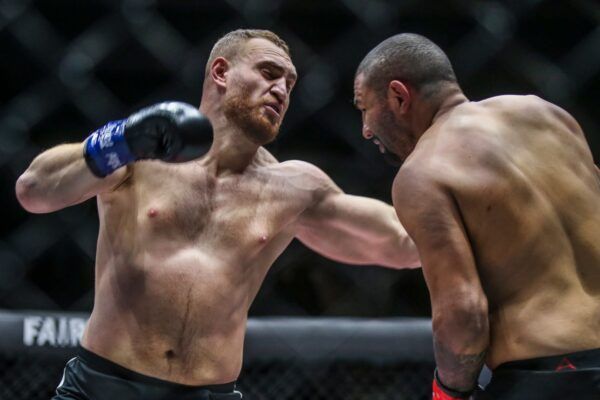 Murat Aygun Anderson Silva BIG BANG 11 600x400