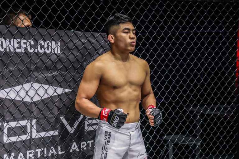 Roshan Mainam Aziz Calim FISTS OF FURY III_1920X1280 2 768x512