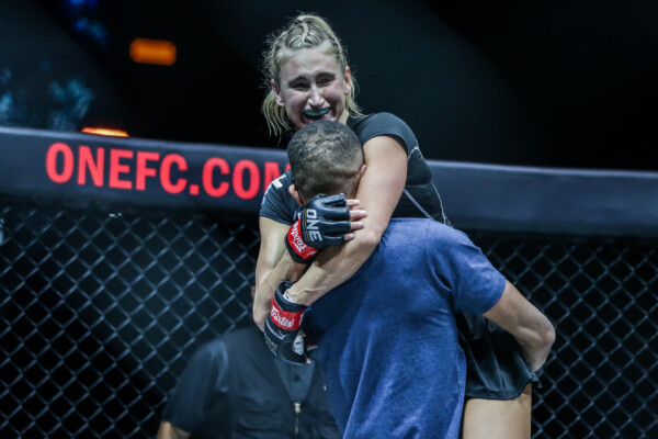 Colbey Northcutt Courtney Martin ONE on TNT IV 1920X1280 8 600x400