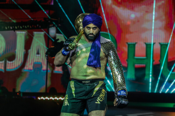 Arjan Bhullar Brandon Vera ONE DANGAL 1920X1280 50 600x400