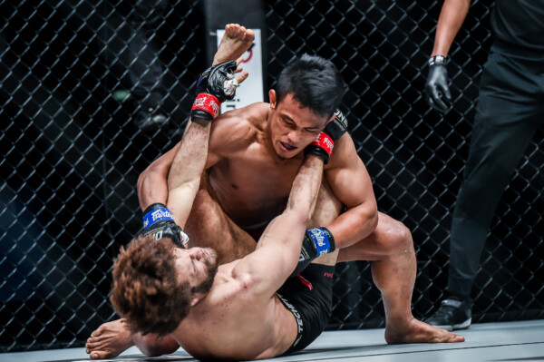 Edward Kelly Ahmed Faress FULL BLAST 1920X1278 10 600x399