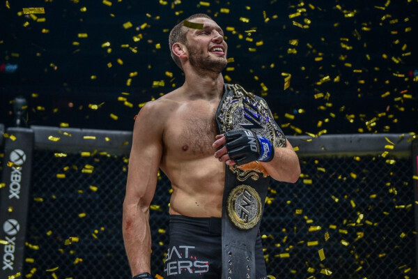 Dutch MMA fighter Reinier De Ridder with the ONE Championship belt