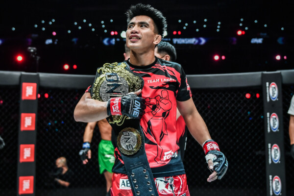Joshua Pacio Yosuke Saruta 1920X1280 Revolution 3 600x400