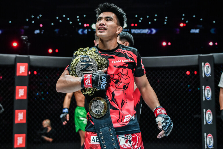 Joshua Pacio Yosuke Saruta 1920X1280 Revolution 3 768x512