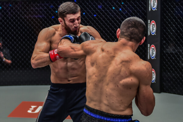 Beybulat Isaev Giannis Stoforidis HEAVYHITTERS 1920X1280 9.jpg 600x399