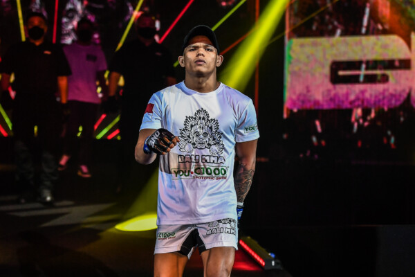 Senzo Ikeda Elipitua Siregar HEAVYHITTERS 1920X1280 3.jpg 600x400