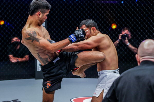 Dejdamrong Sor Amnuaysirichoke Danial Williams BAD BLOOD 1920X1280 13 600x400