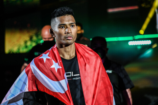 Amir Khan Ryogo Takahashi ONE X 1920X1280 77 600x400