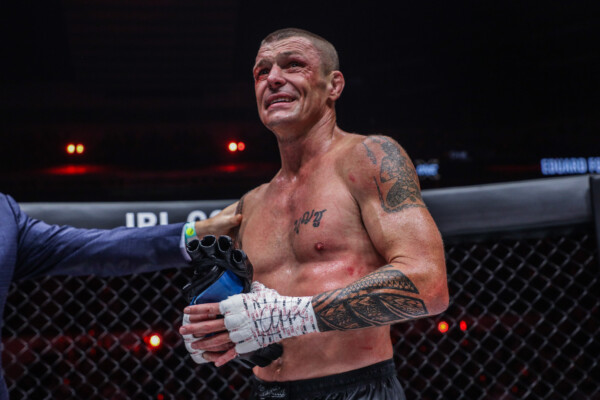 Eduard Folayang John Wayne Parr ONE X 1920X1280 116 600x400