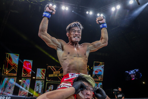 Shinya Aoki Yoshihiro Akiyama ONE X 1920X1280 47 600x400