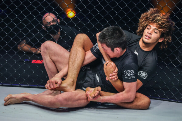 Shinya Aoki Kade Ruotolo ONE157 1920X1280 30 600x400