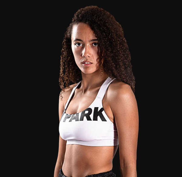 Lara_Fernandez hero 1200x1165 1 600x583