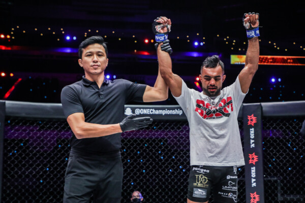 Yodkaikaew Fairtex Gurdarshan Mangat ONE158 1920X1280 23 600x400