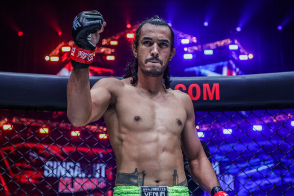 Sinsamut Klinmee Liam Nolan ONE159 1920X1280 30 600x400