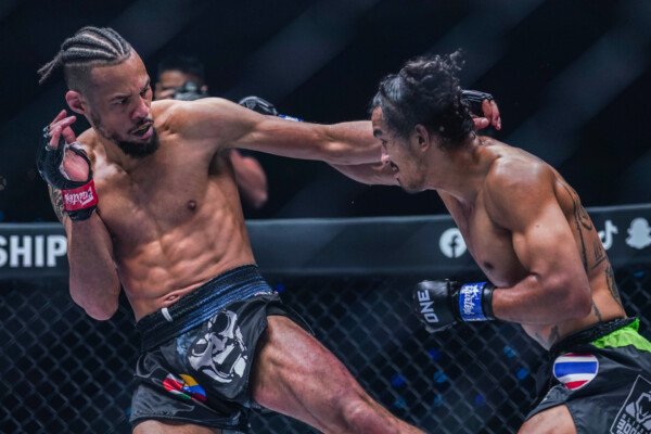 Regian Eersel and Sinsamut Klinmee at ONE on Prime Video 3