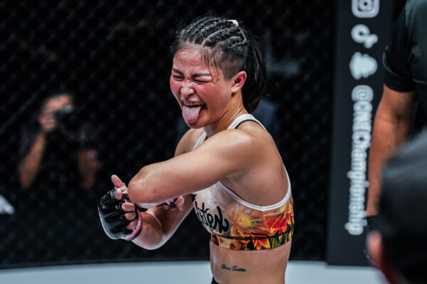 Stamp Fairtex after winning against Jihin Radzuan
