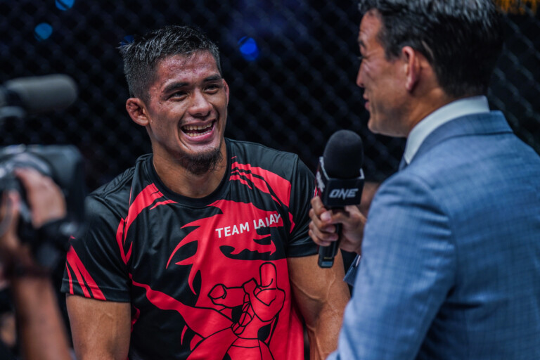 Mitch Chilson interviewing Stephen Loman after win against Bibiano Fernandes