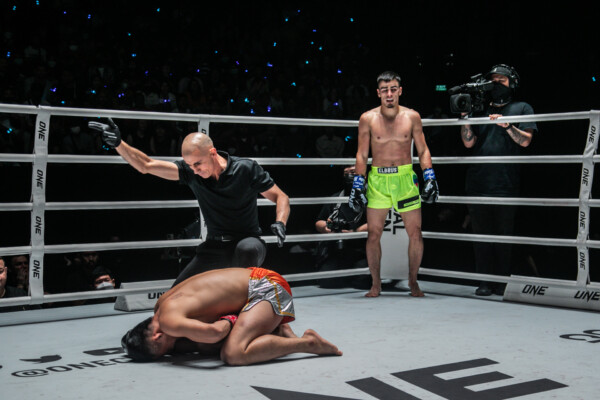 Paedsanlek PK.Saenchai and Elbrus Amirkhanovich