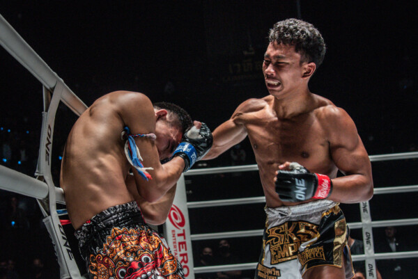 Petsukumvit Boi Bangna Petchmuangsri Tded99 ONE Friday Fights 8 21