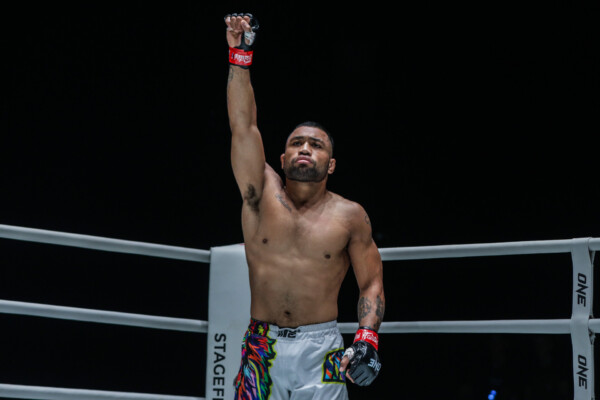 Isi Fitikefu Valmir Da Silva ONE Fight Night 9 20