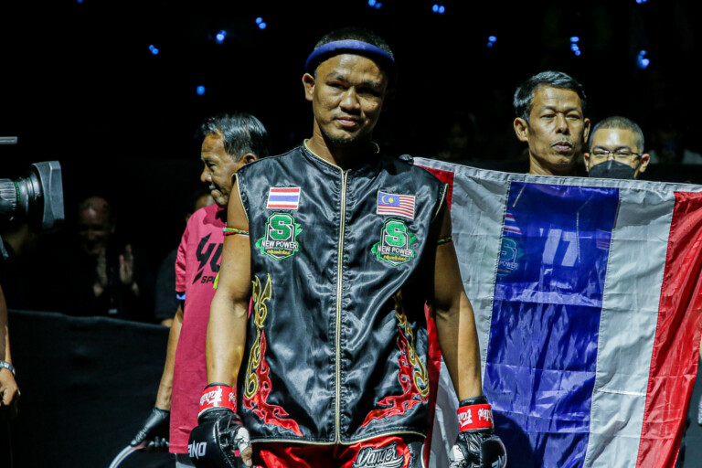 Seksan Or Kwanmuang Sean Clancy ONE Friday Fights 14 3