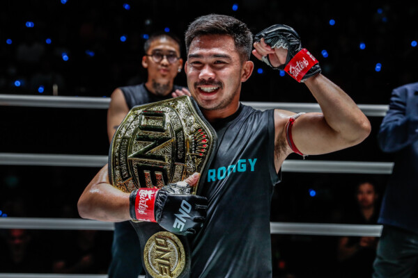 Prajanchai PK Saenchai Sam A Gaiyanghadao ONE Friday Fights 22 20