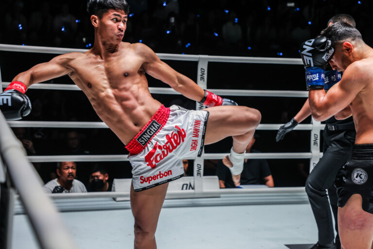 Superbon Singha Mawynn Tayfun Ozcan ONE Fight Night 11 37
