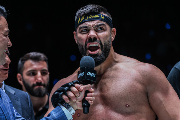 Amir Aliakbari Dustin Joynson ONE Fight Night 12 43