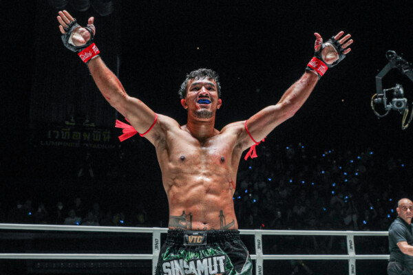 Sinsamut Klinmee Victor Teixeira ONE Friday Fights 24 47