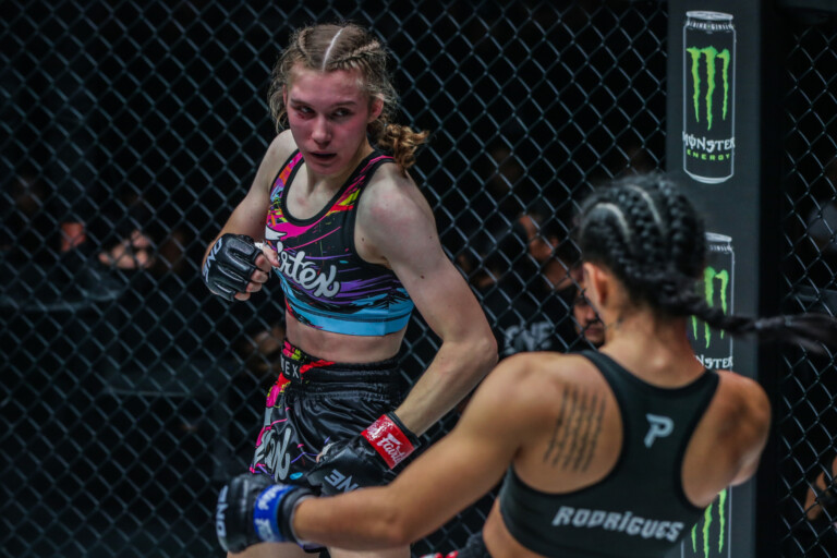 Smilla Sundell Allycia Hellen Rodrigues ONE Fight Night 14 29 scaled
