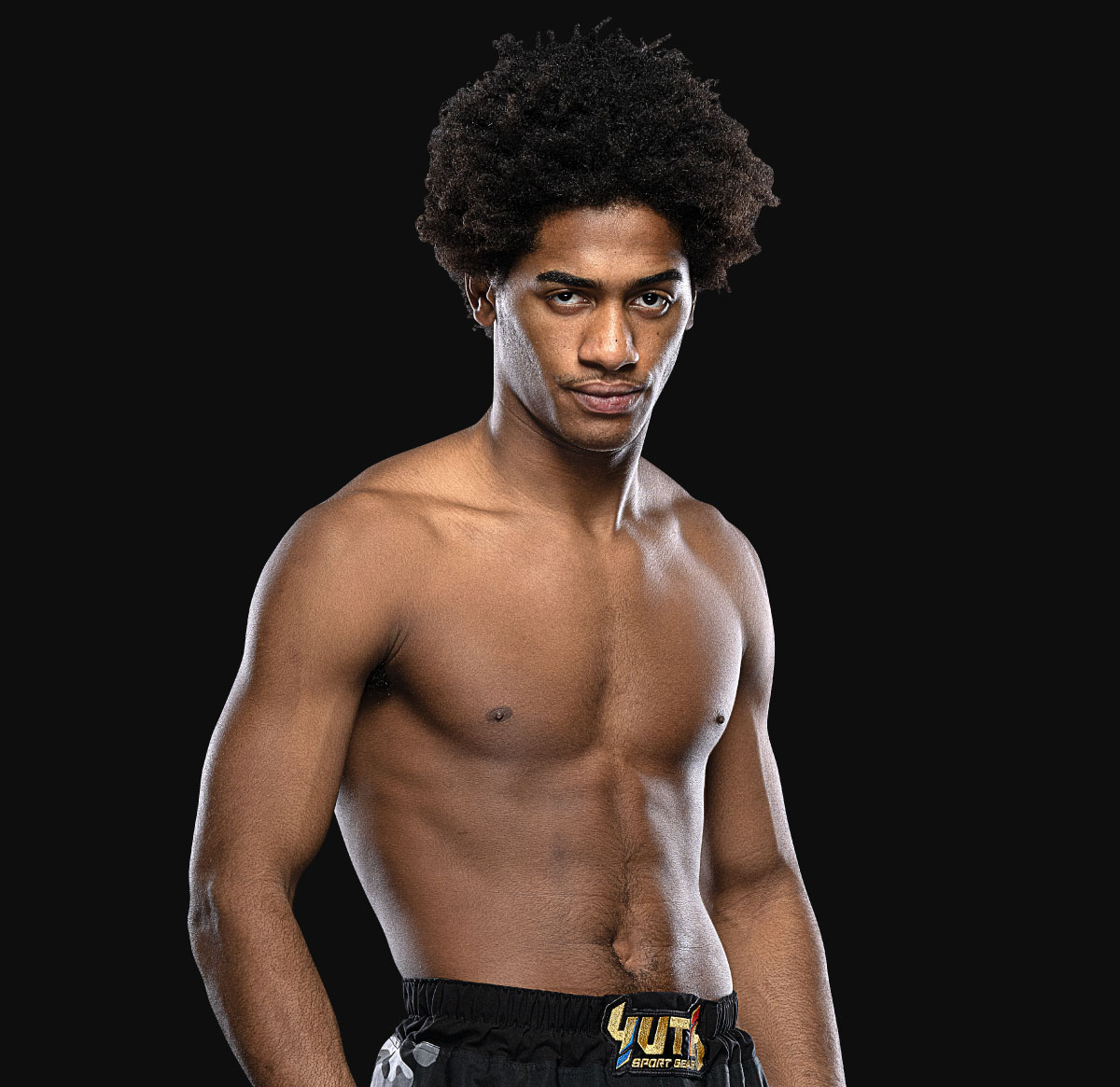 Leandro_Gomes Hero 1200x1165 1