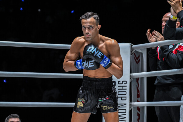 Prajanchai PK Saenchai Jonathan Di Bella ONE Friday Fights 68 7