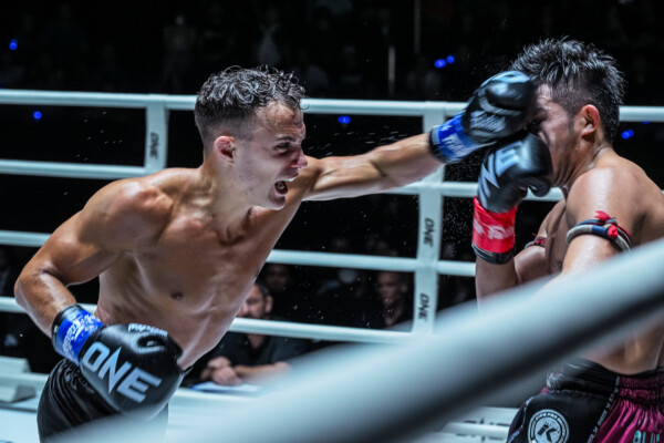 Prajanchai PK Saenchai Jonathan Di Bella ONE Friday Fights 68 92