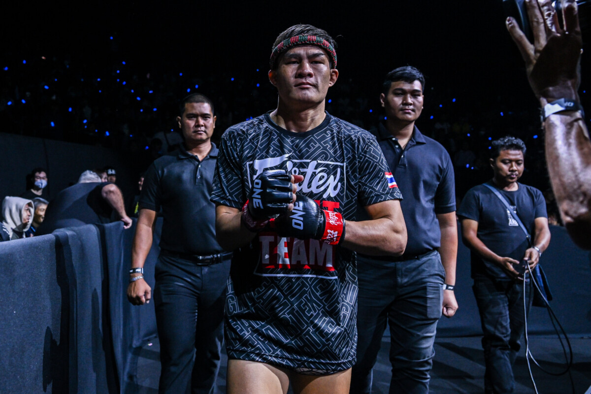 Saemapetch Fairtex Abdulla Dayakaev ONE Fight Night 31 3