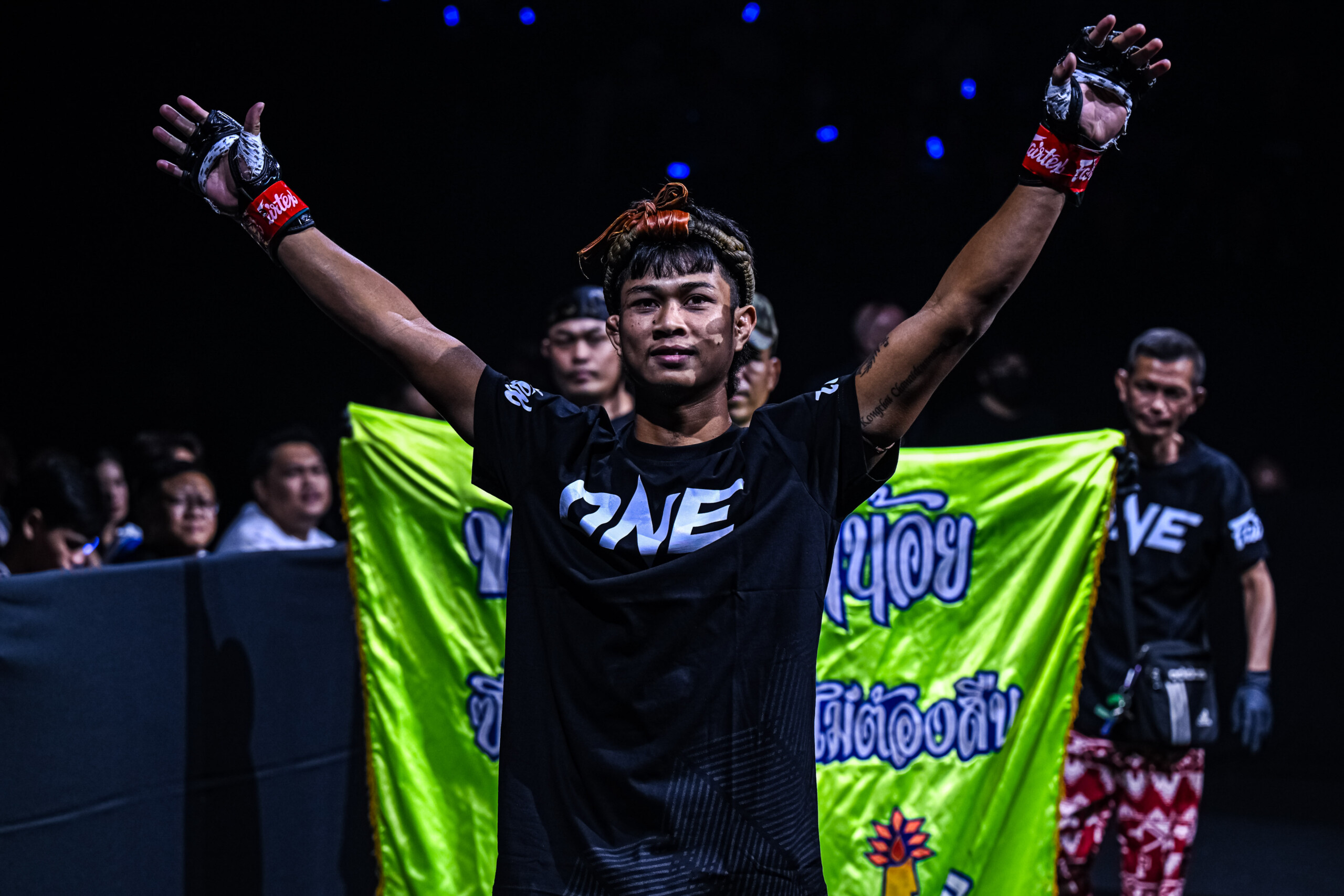Kongchai Chanaidonmueang Kompet Sitsarawatsuer ONE Friday Fights 114 66 scaled